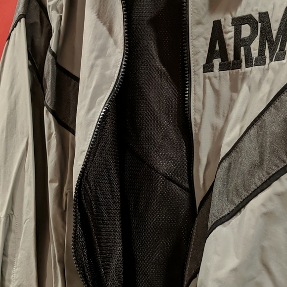 Women's jacket - Picture 3 of 3